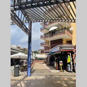 https://holiday-apartment.top-hotels-tarragona.com