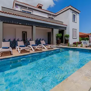 https://villa-tenerife-sur-luxury-de-marcos.in-canary-islands.com